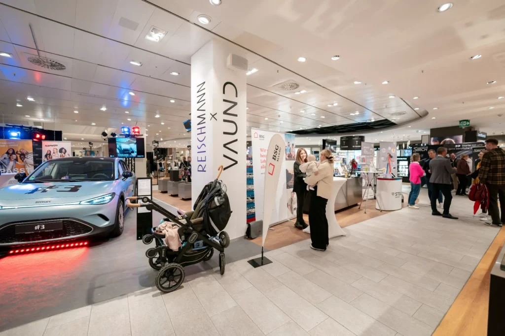 Eingangsbereich im Modehaus Reischmann in Kempten – Allgäuer Karriereschmiede 2024